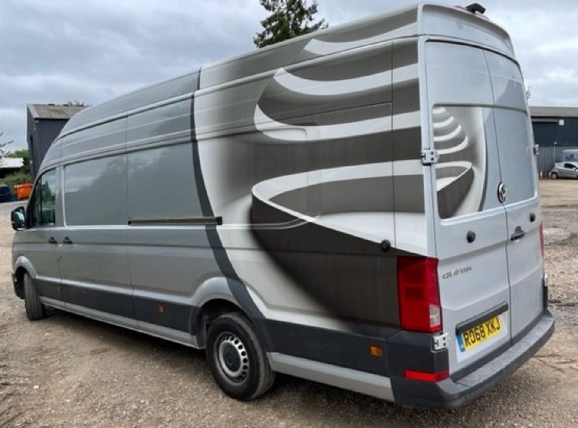 Volkswagen Crafter CR35 LWB Maxi LWB 2.0 TDI 140 PS Trendline High Roof Panel Van, Registration RO68 - Image 3 of 21