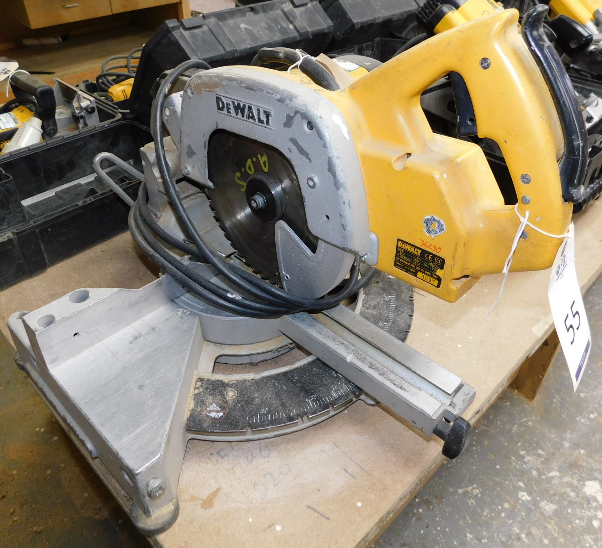 DeWalt DW701 Pullout Saw, 110v - Image 2 of 2