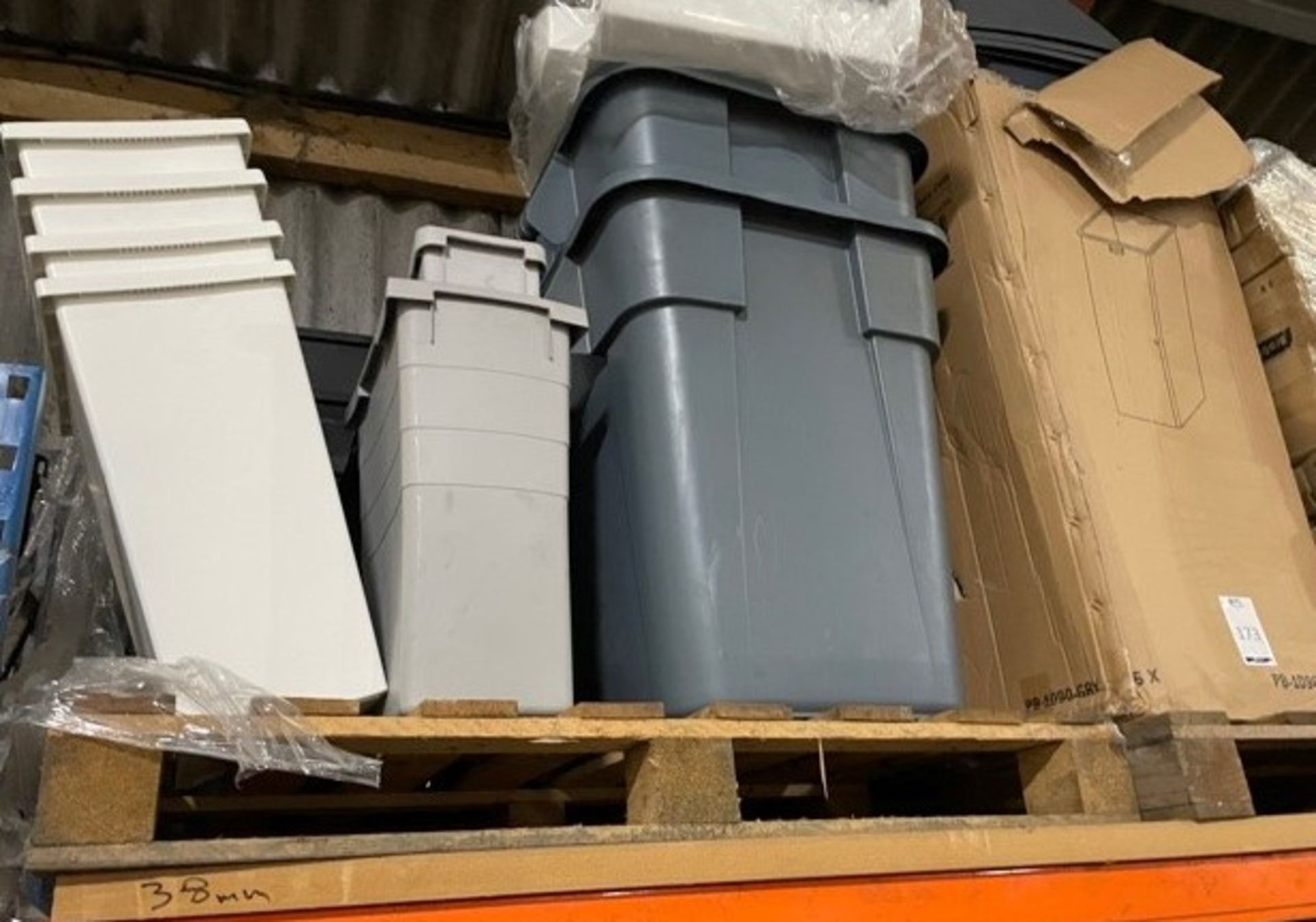 Quantity of Various Plastic Storage Bins