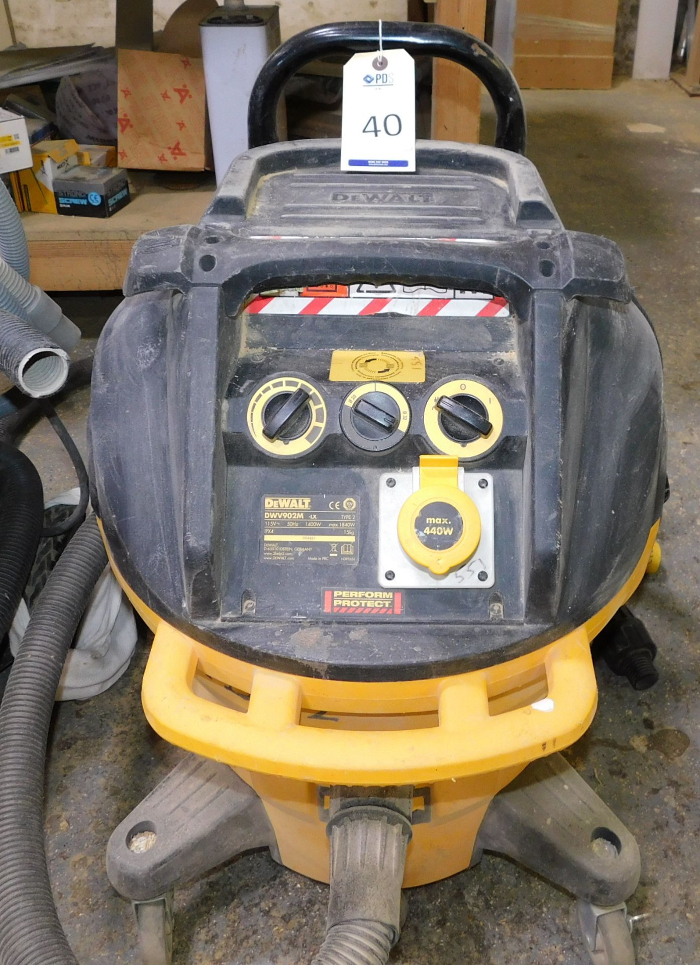 DeWalt DWV902M Mobile Extractor, 110v