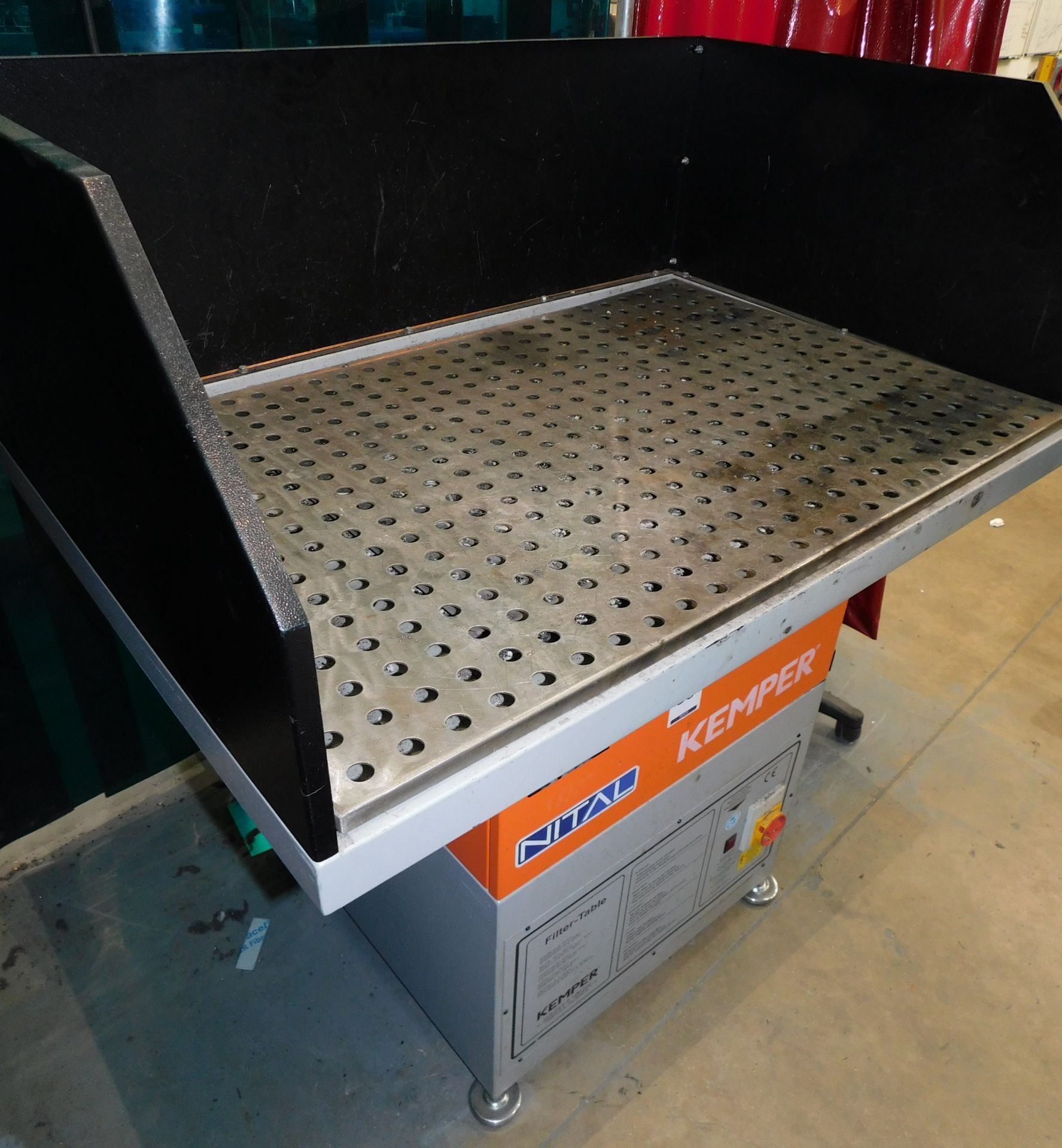 Kemper Welding Table & Filter Unit (2015), serial number 150800038