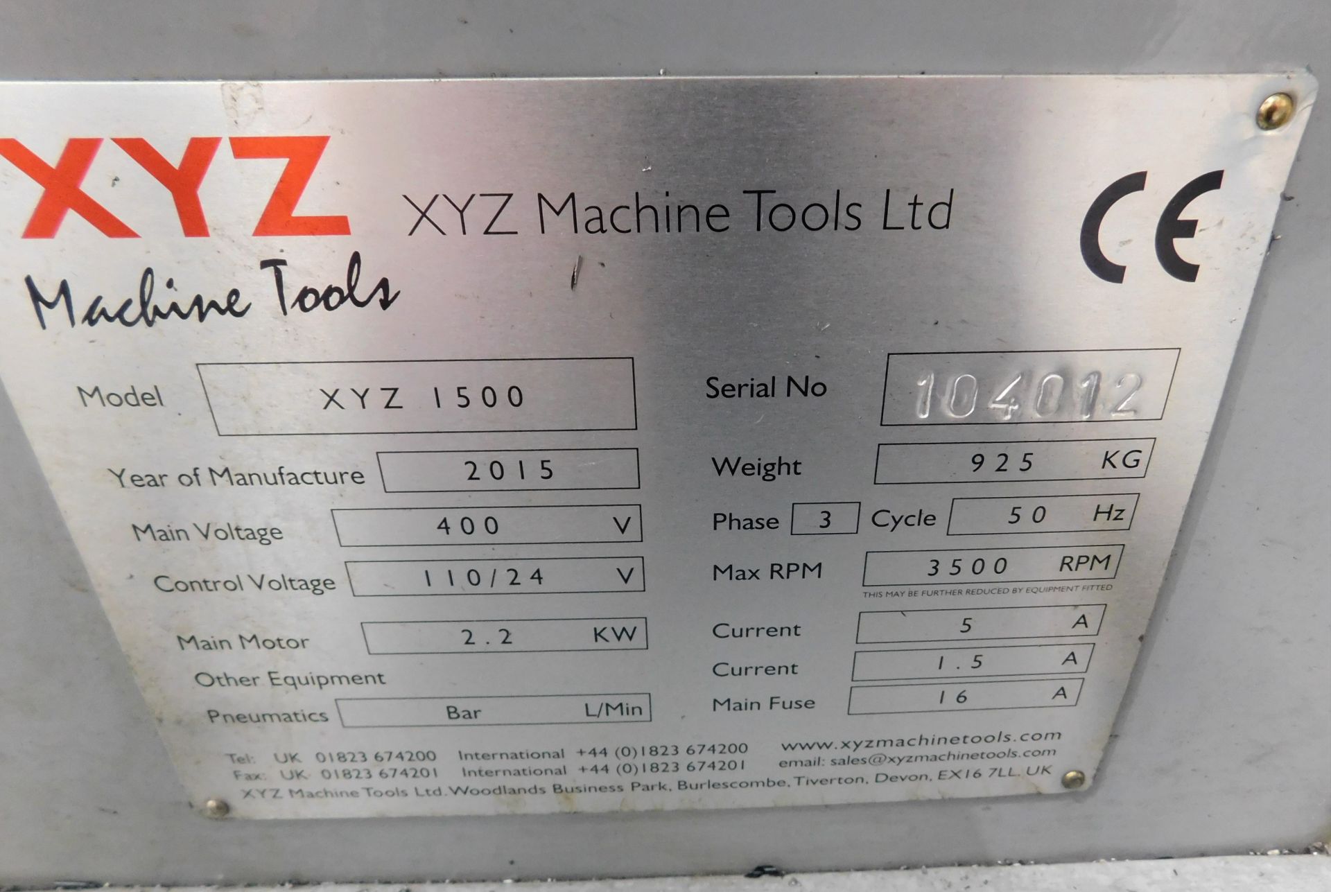 XYZ 1500 Turret Mill (2015), serial number 104012, 3 HP Variable Speed Head, 1069 x 228mm Table & - Image 3 of 9