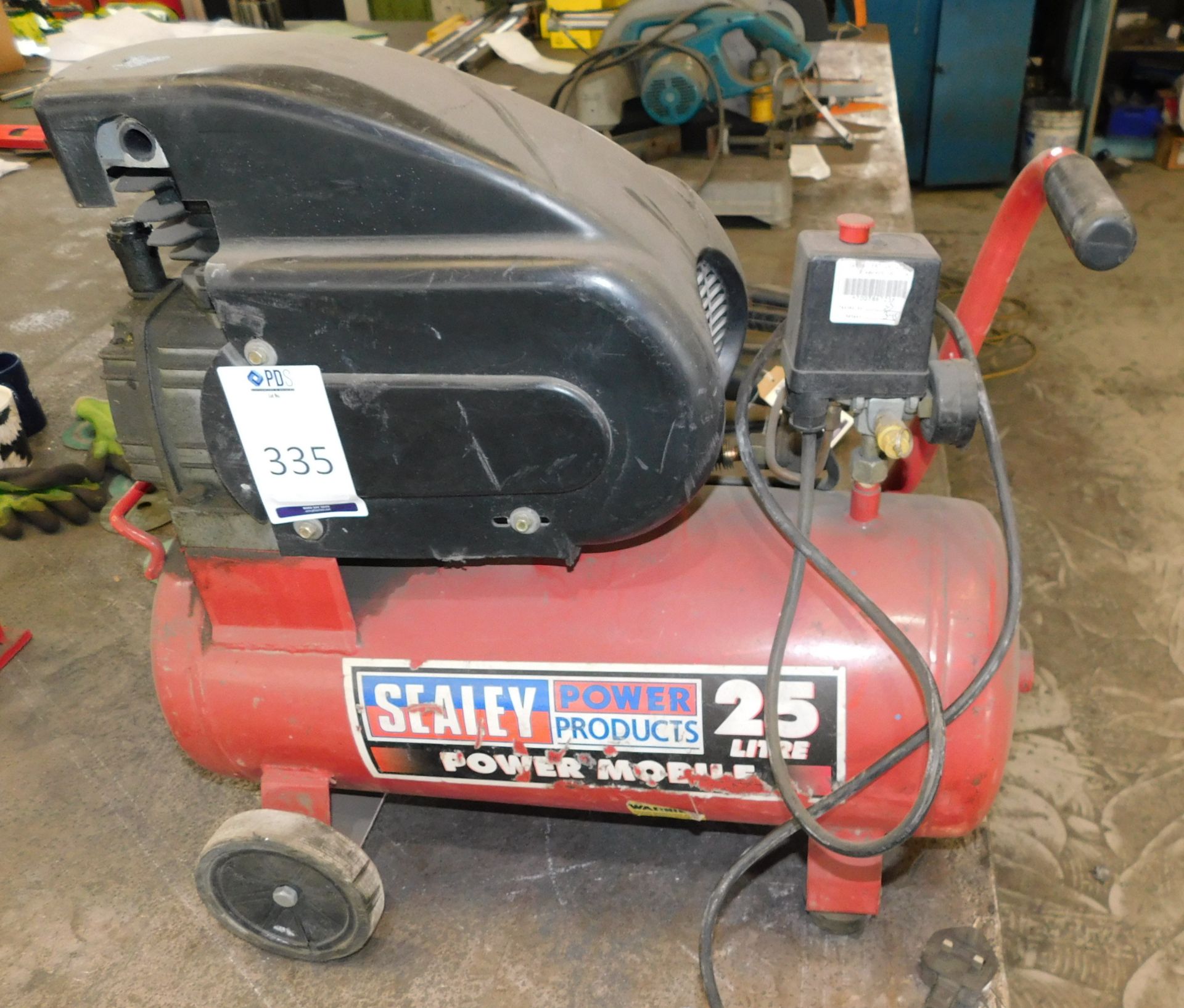 Sealey Portable Compressor, 240v (Location: Sheffield. Please Refer to General Notes)