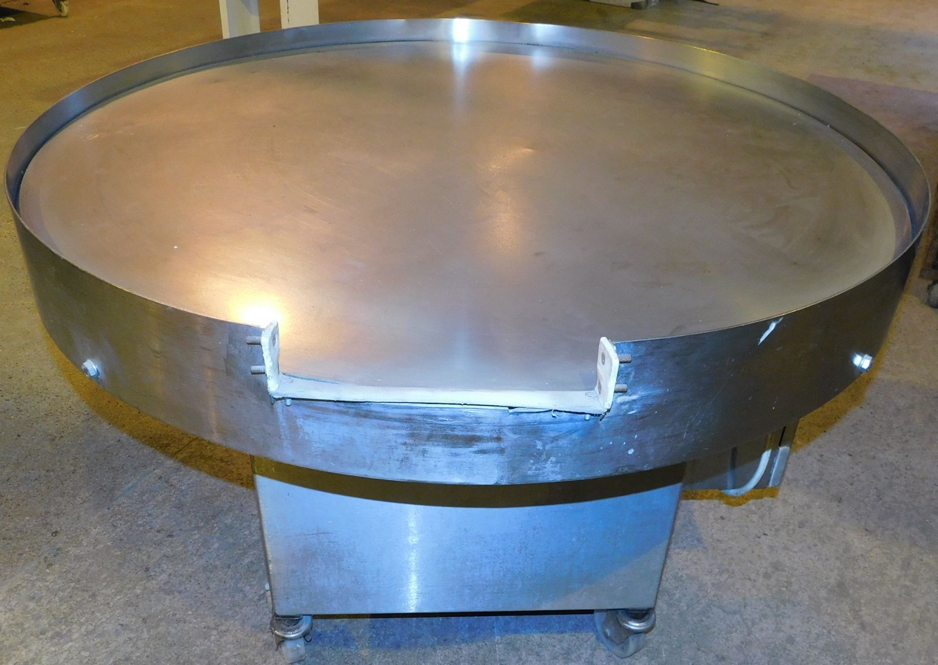 Unbadged Lazy Susan Unit (120cm Diameter) (Location: Oldham. Please Refer to General Notes) - Image 5 of 5