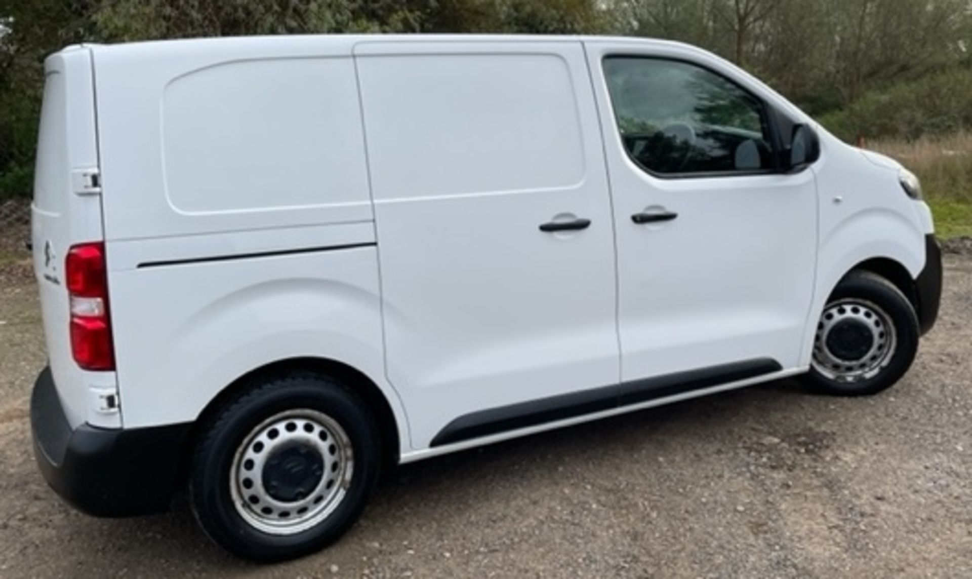 Citroen Dispatch XS 1000 1.6 Enterprise BlueHDi Panel Van, Registration BM17 UKL, First Registered - Image 4 of 24