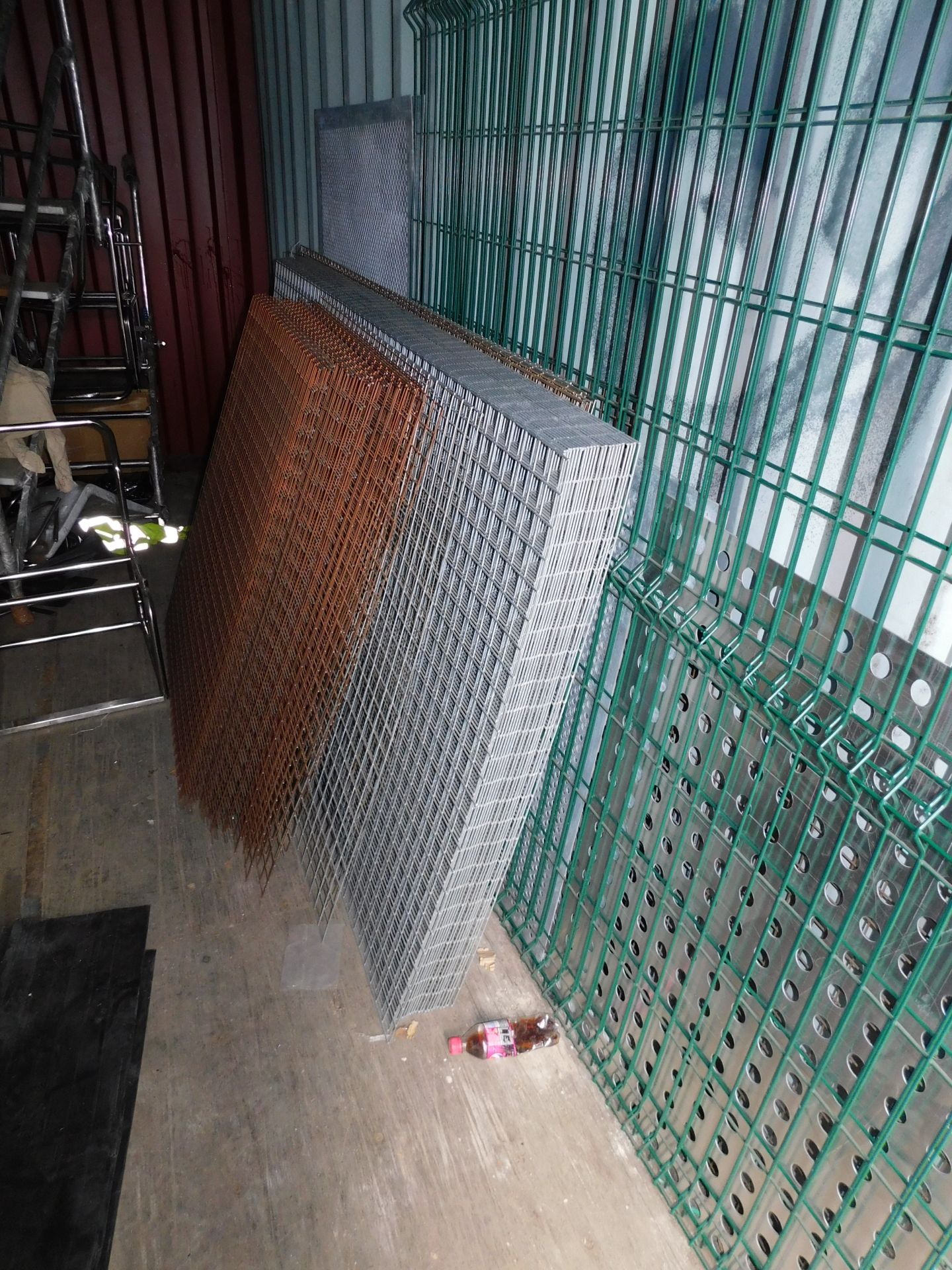 Contents of Container to Include Steel Mesh & Stock etc  (Collection Before 12 Noon on Thursday 25th - Image 2 of 4