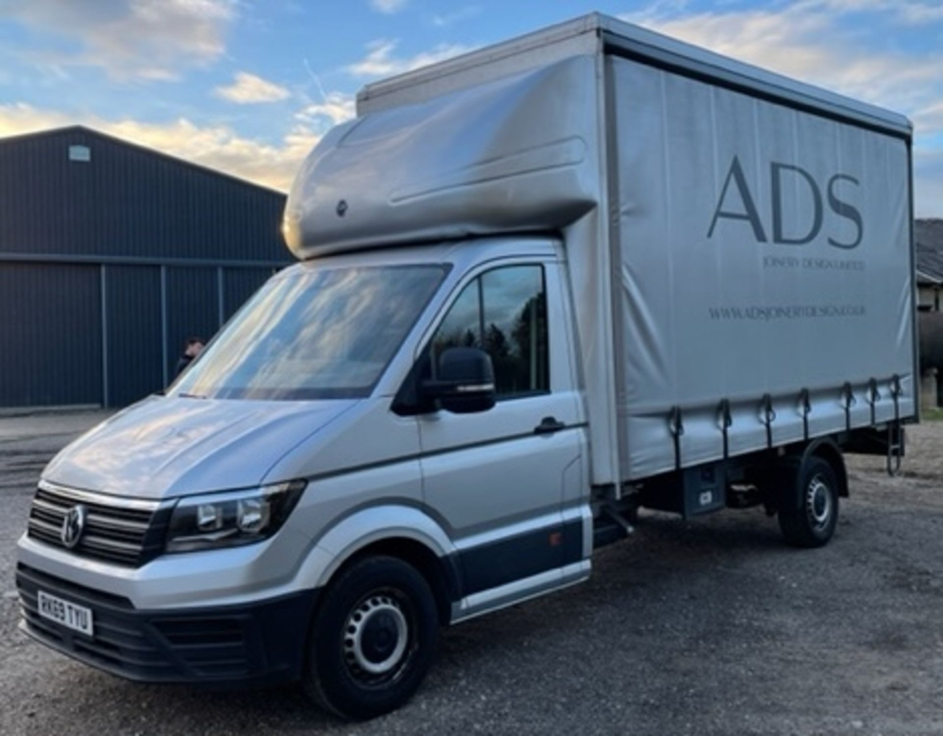 VW Crafter CR35 LWB 2.0 TDi 140 PS Box Van with Half Curtain Side, Half Solid with Rear Roller - Bild 9 aus 25