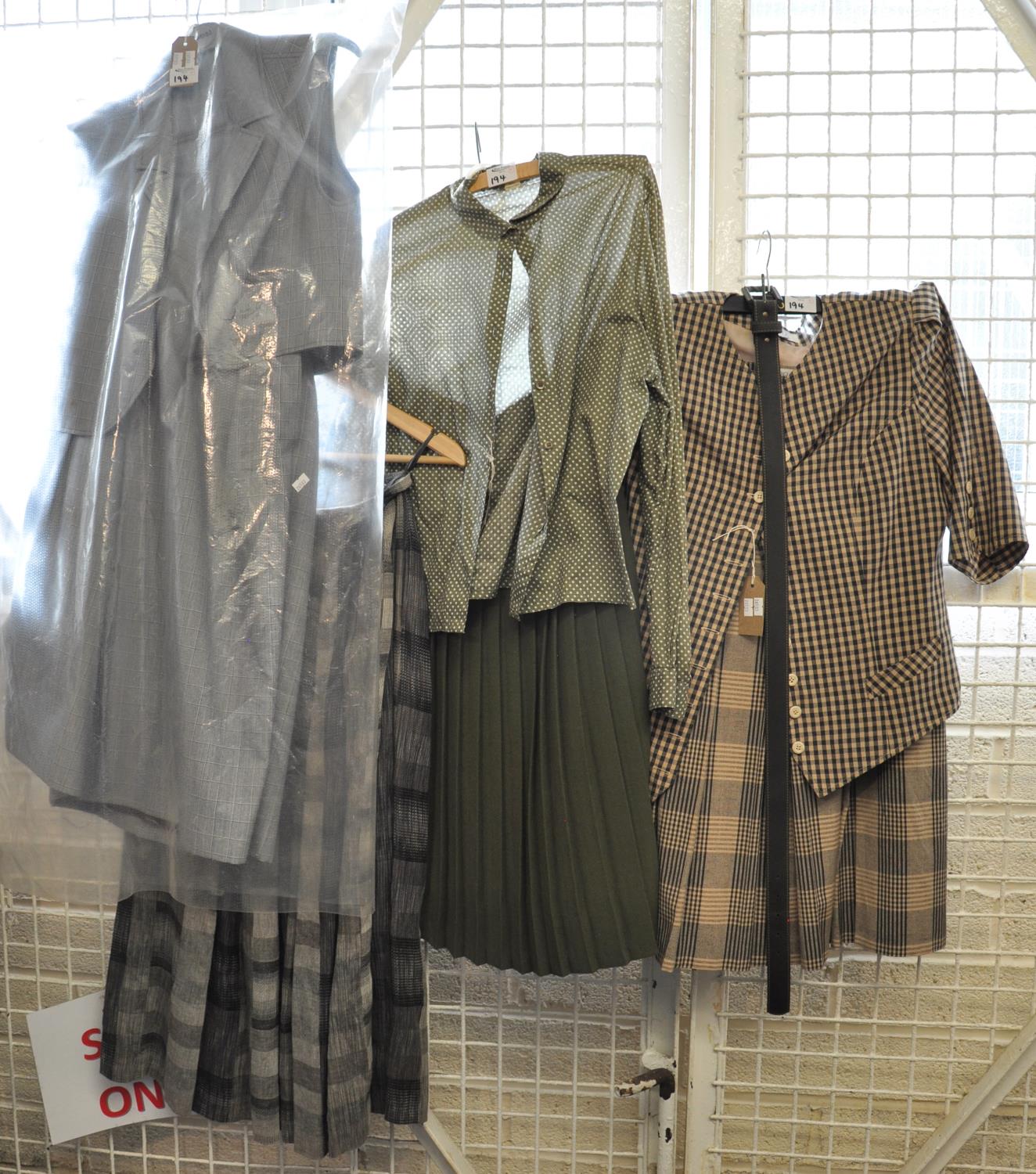 Small collection of ladies vintage clothing to include; a spotty cotton Jaeger shirt, a pleated