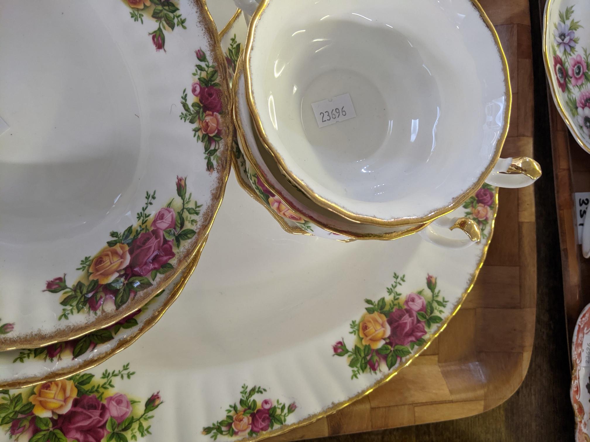 Six trays of Royal Albert 'Old Country Roses' design tea and dinnerware items to include; cups, - Image 7 of 7