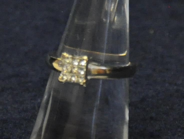 18ct gold diamond square cluster ring. Size J, approx weight 2.4g. (B.P. 21% + VAT)