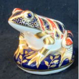 Royal Crown Derby bone china paperweight in the form of a frog, gold stopper to the base. (B.P.