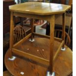 Early 20th Century pale oak octagonal side or lamp table. (B.P. 21% + VAT)