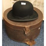 Vintage Noweight bowler hat in associate canvas hat box. (B.P. 21% + VAT)