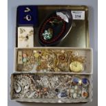 Collection of silver and costume jewellery. (B.P. 21% + VAT)