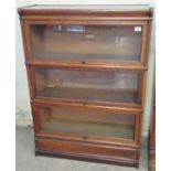 Early 20th Century oak three sectional Globe Wernicke bookcase. 87 x 31 x 121cm approx. (B.P.