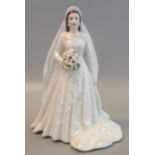 Royal Worcester porcelain figurine 'Her Majesty Queen Elizabeth II', Diamond Wedding Anniversary