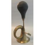 Vintage brass car bulb horn. (B.P. 21% + VAT)