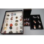 Collection of various badges including Robinsons figure badges. (B.P. 21% + VAT)