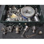 Box of silver plate and pewter to include: pewter tankards, silver plate cups and goblets, pair of