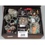 Collection of silver and costume jewellery. (B.P. 21% + VAT)