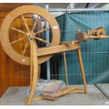 Ashford beech spinning wheel, with accessories. (B.P. 21% + VAT)