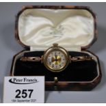 9ct gold lady's wristwatch. Approx weight 21.9 grams. (B.P. 21% + VAT)