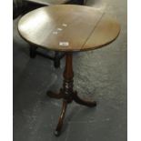 19th Century mahogany tripod lamp table of circular form. (B.P. 21% + VAT)