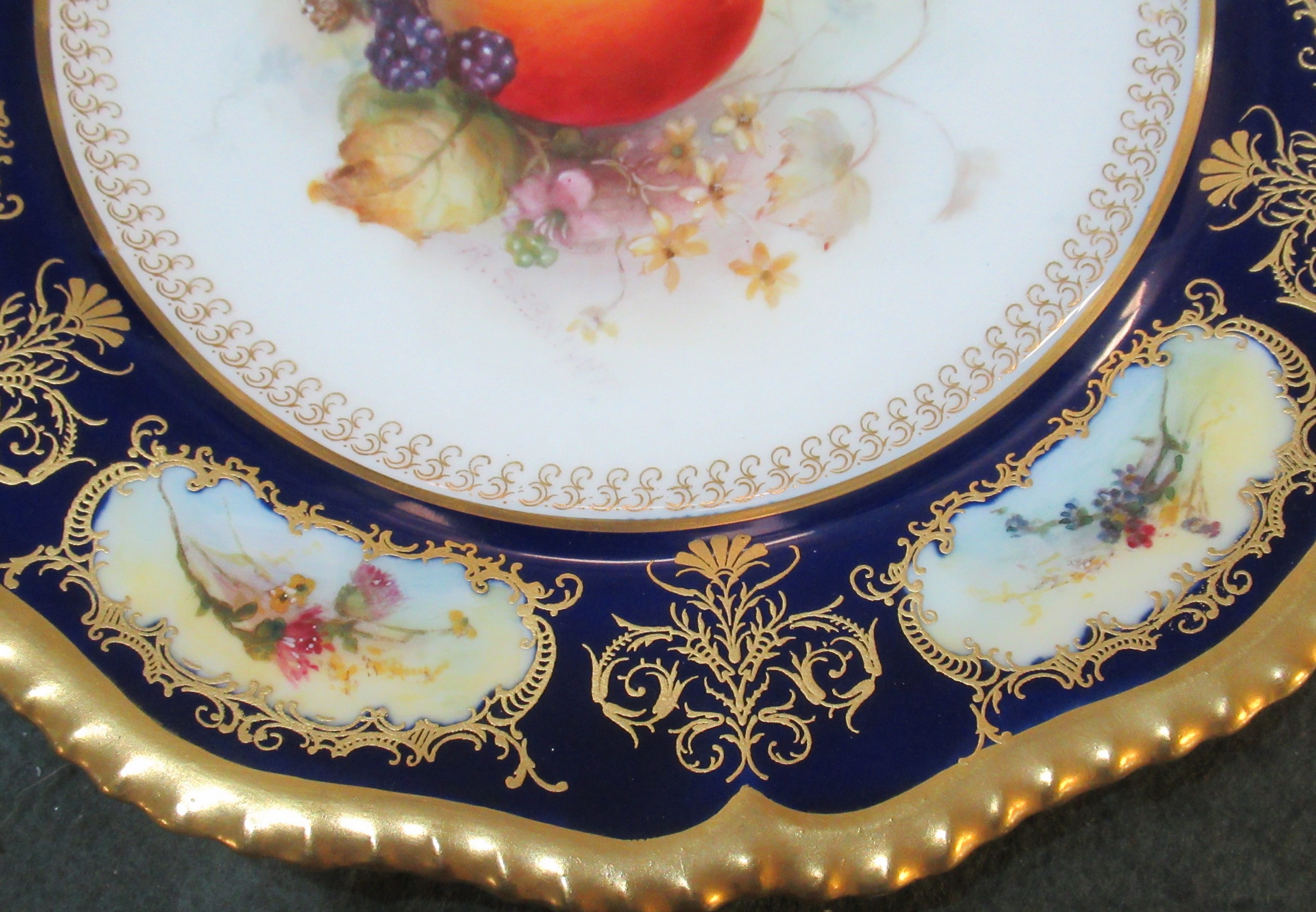 Royal Worcester porcelain cabinet plate hand painted with fruits and foliage with cobalt blue border - Image 6 of 6