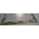 Victorian brass fire fender with scroll and flower head decoration. (B.P. 21% + VAT)