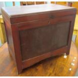 Stained pine carpenter's work box with pull-out compartment. (B.P. 21% + VAT)