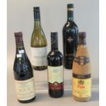 Collection of wine to include Chateauneuf-du-Pape, Domaine Font de Michelle 1991, Rioja Siglo