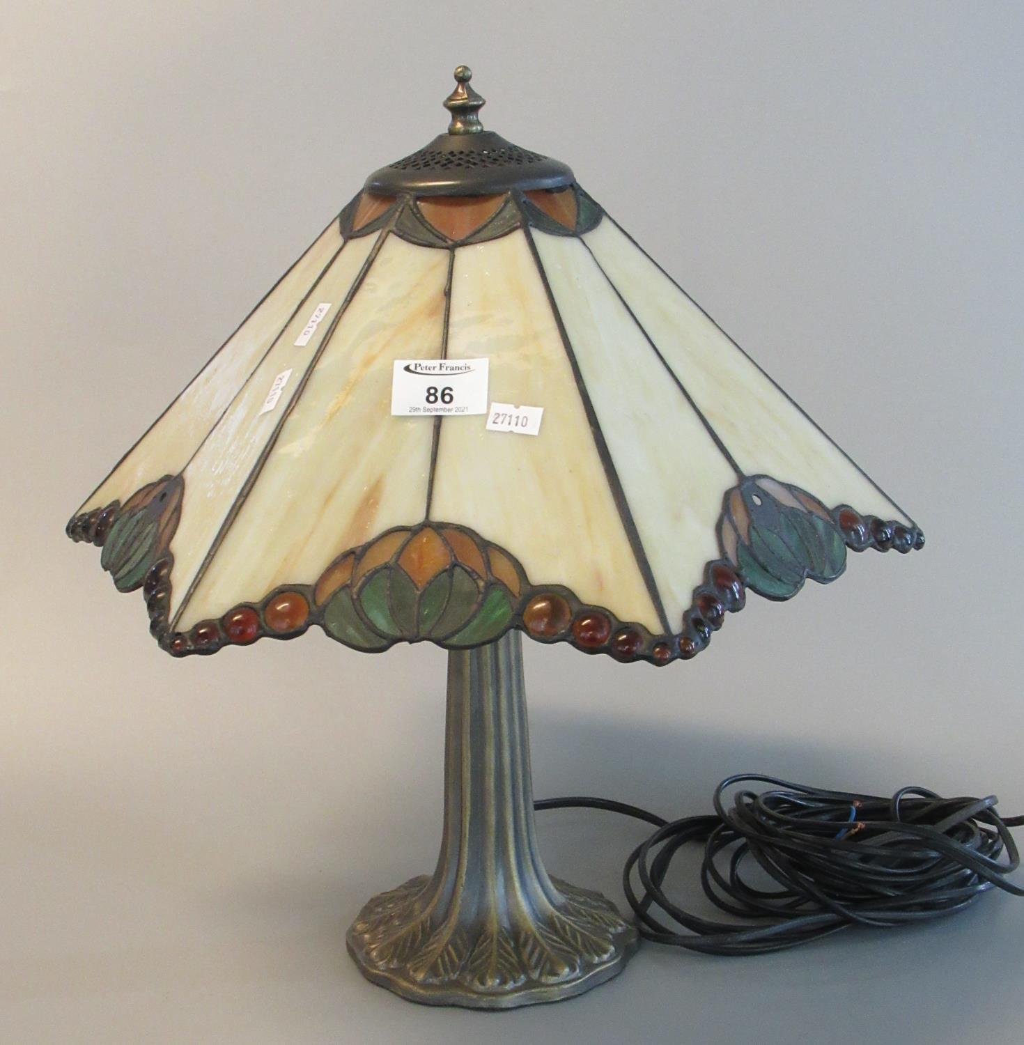 Tiffany style conical shaped table lamp.. (B.P. 21% + VAT)