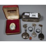 Collection of silver jewellery and a figural brooch. (B.P. 21% + VAT)