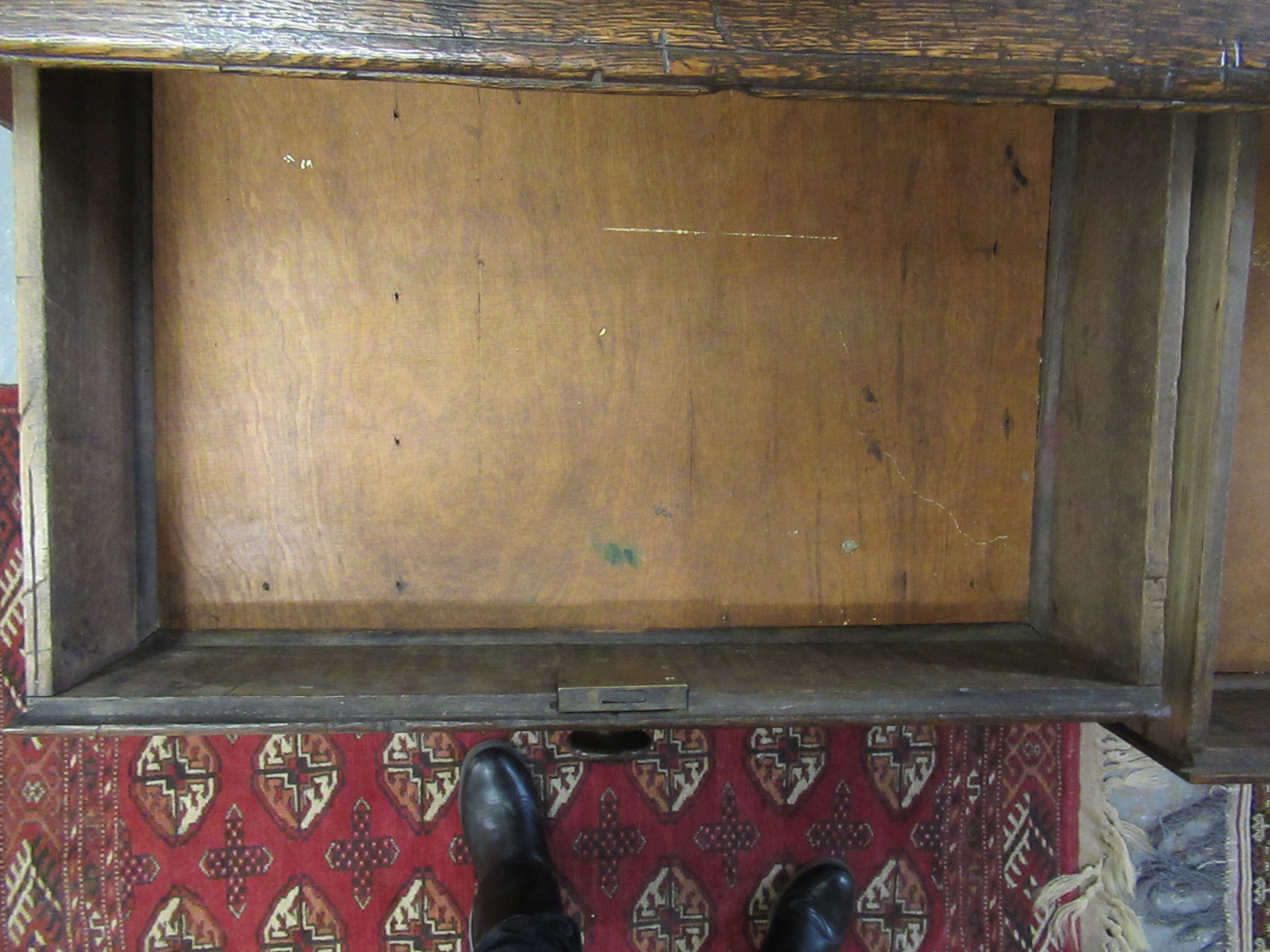 Late Victorian oak two-drawer farm house kitchen table on turned tapering legs. (B.P. 21% + VAT) - Image 2 of 3