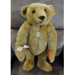 Steiff golden brown 1906 classic mohair teddy bear. (B.P. 21% + VAT)