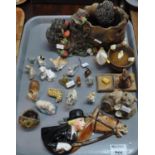 Tray of china ornaments to include: an Innovation 'Bramble lover' ceramic boot with hedgehogs and