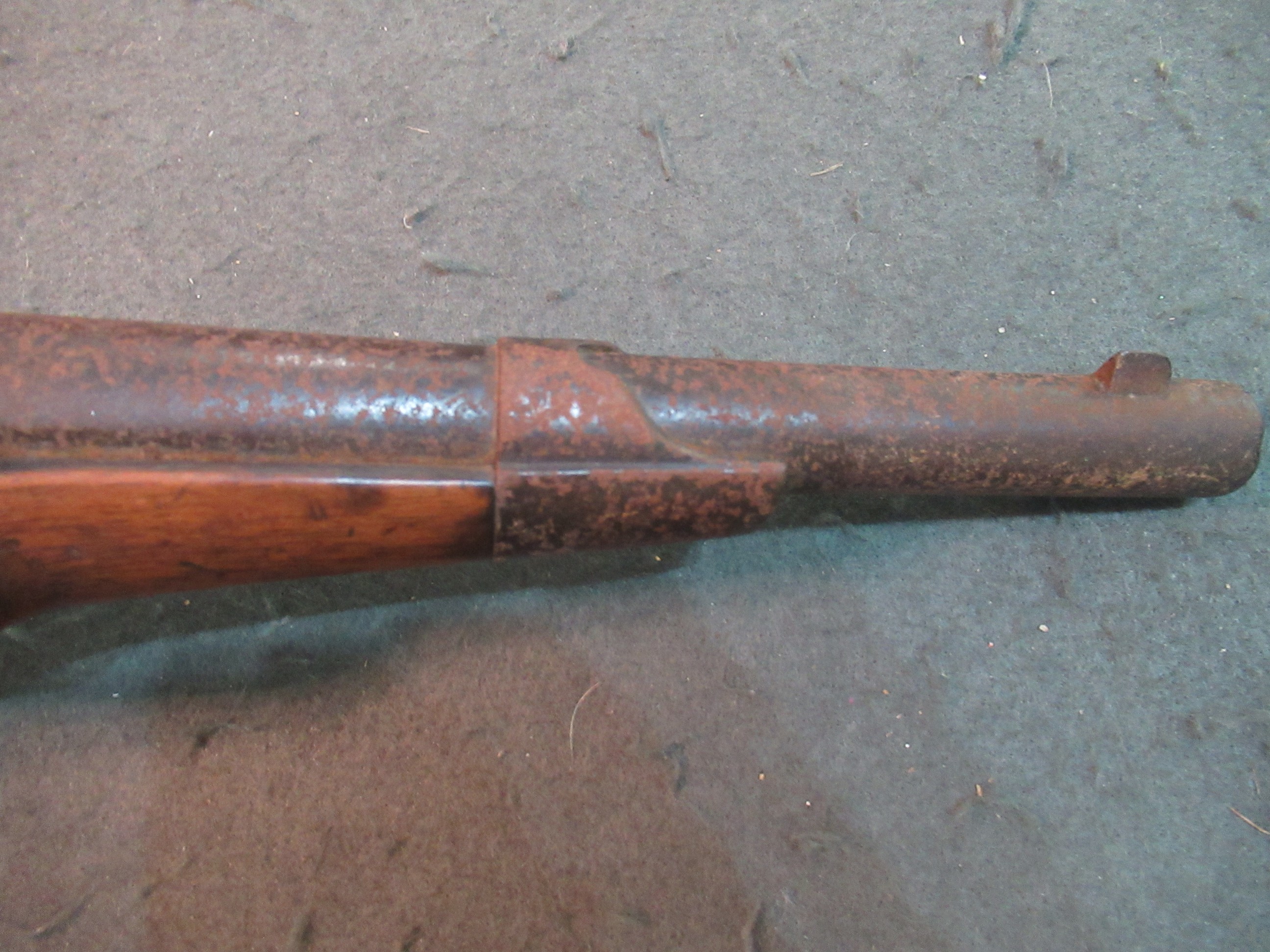 19th Century muzzle loading percussion pistol in sea service design. (B.P. 21% + VAT) Heavily - Image 4 of 7