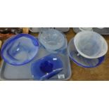 Tray of blue and blue marbled glass bowls and dishes to include: pale blue and white marbled glass