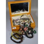 Collection of costume jewellery. (B.P. 21% + VAT)