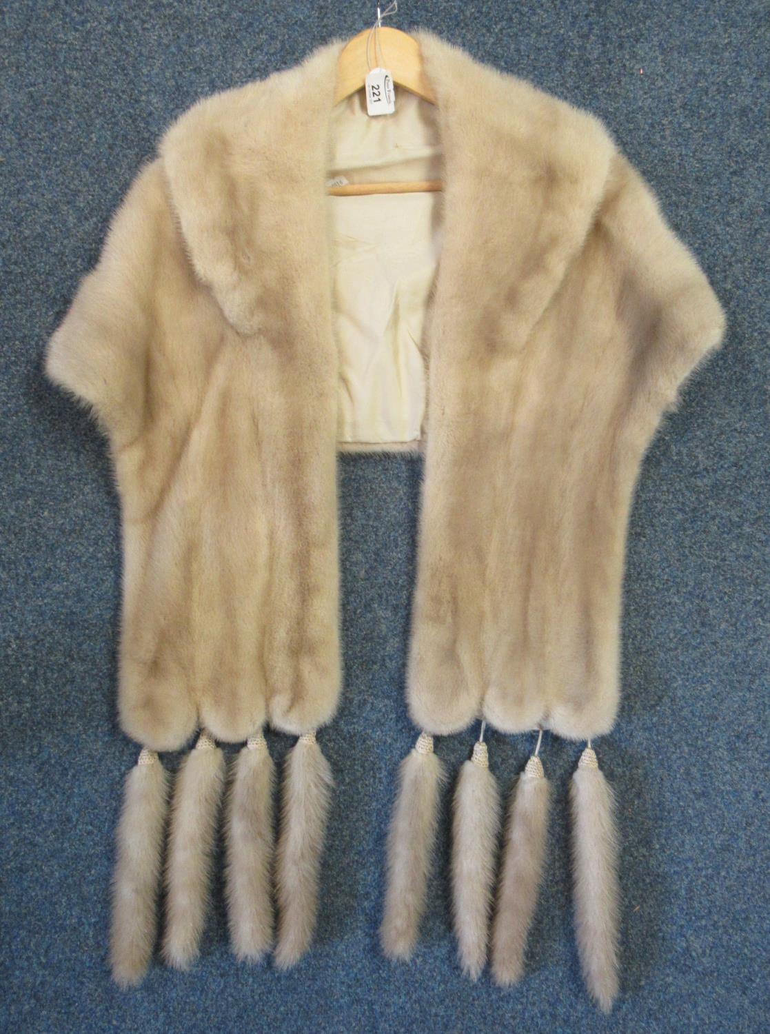 Vintage palomino Mink fur stole. (B.P. 21% + VAT)