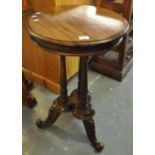 Victorian style hardwood tripod lamp table of circular form. (B.P. 21% + VAT)