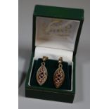 9ct gold celtic knot earrings. Approx weight 2.9 grams. (B.P. 21% + VAT)