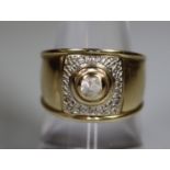 9ct gold dress ring set with a white stone. Ring size P&1/2. Approx weight 6 grams. (B.P. 21% + VAT)