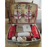 Vintage Sirram picnic hamper in fitted travelling case. (B.P. 21% + VAT)