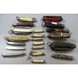 Plastic box containing assorted vintage pen knives, and similar knives. (B.P. 21% + VAT)
