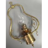 Brass single burner hanging oil lamp with glass reservoir and clear chimney. (B.P. 21% + VAT)