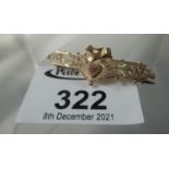 9ct gold bar brooch. Approx weight 2.3 grams. (B.P. 21% + VAT)