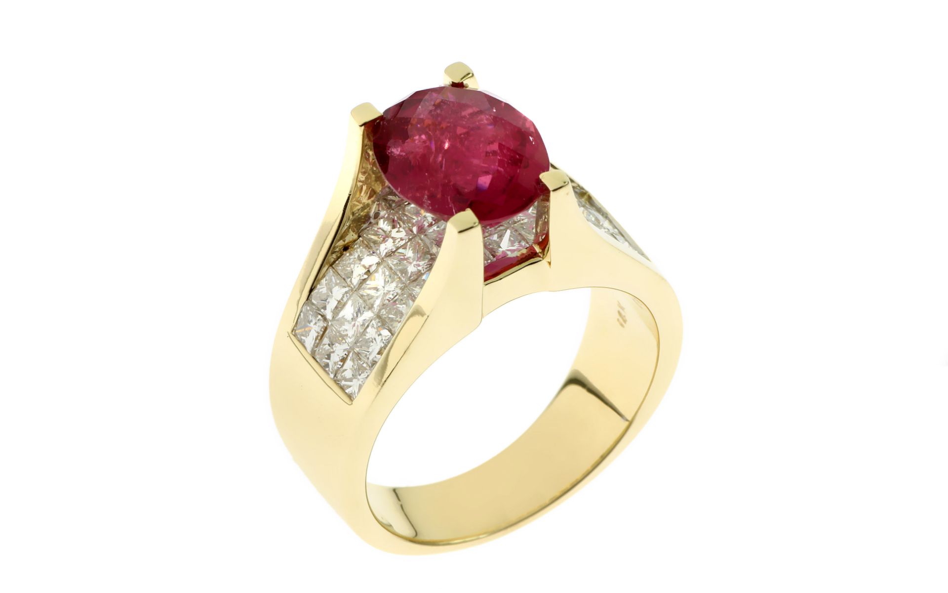 Ring 7.91g 585/- Gelbgold mit Diamanten und Rubelith. 30 Diamanten zus. ca. 1.50 ct. H/vs. Ringgroes