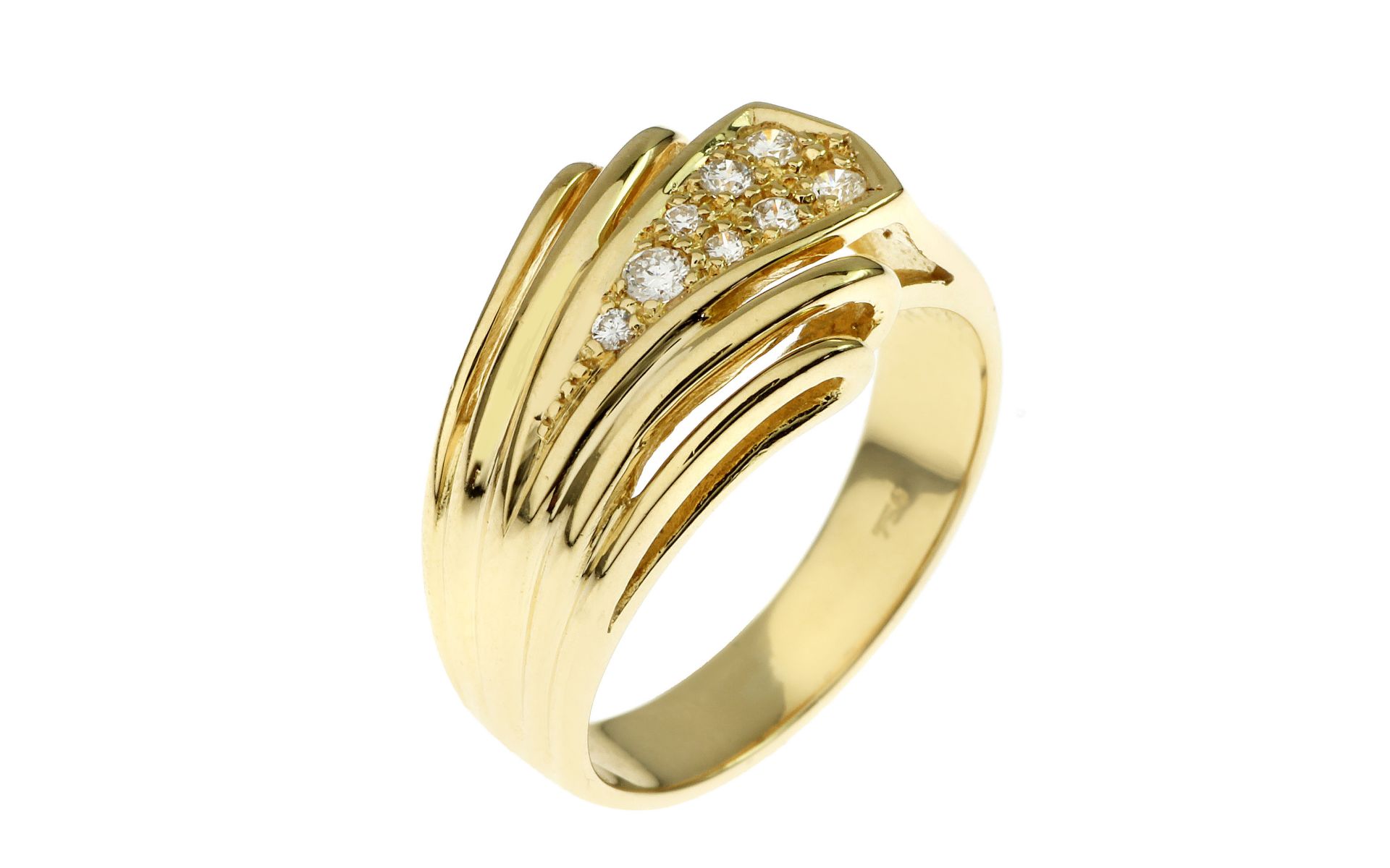 Ring 6.95 g 750/- Gelbgold mit Diamanten. 8 Diamanten zus. ca. 0.16 ct.. Ringgroesse ca. 53