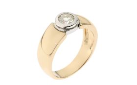 Ring 5.96 g 585/- Gelbgold und Weissgold mit Diamant. 1 Diamant ca. 0.50 ct. TTL/pi. Ringgroesse ca.